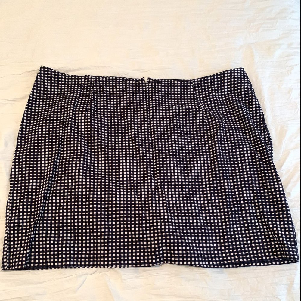 Avon Signature Collection Plaid Pencil Skirt